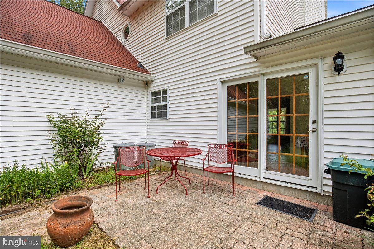 6405 Dant Dr Property Photo 3