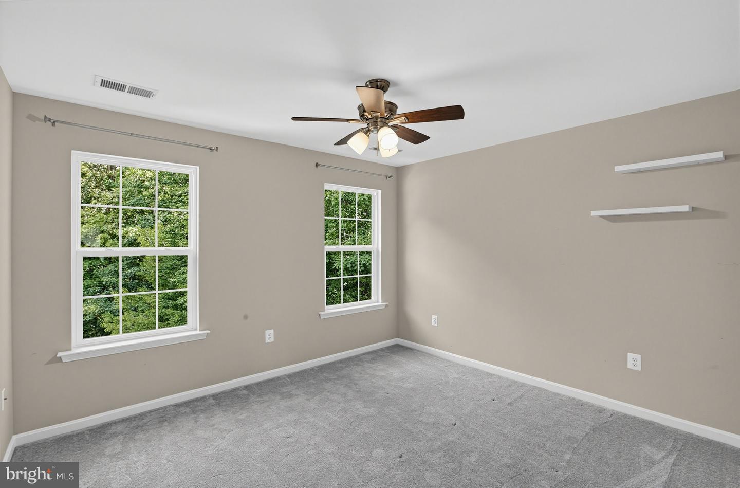 855 Bentley Dr Property Photo 15