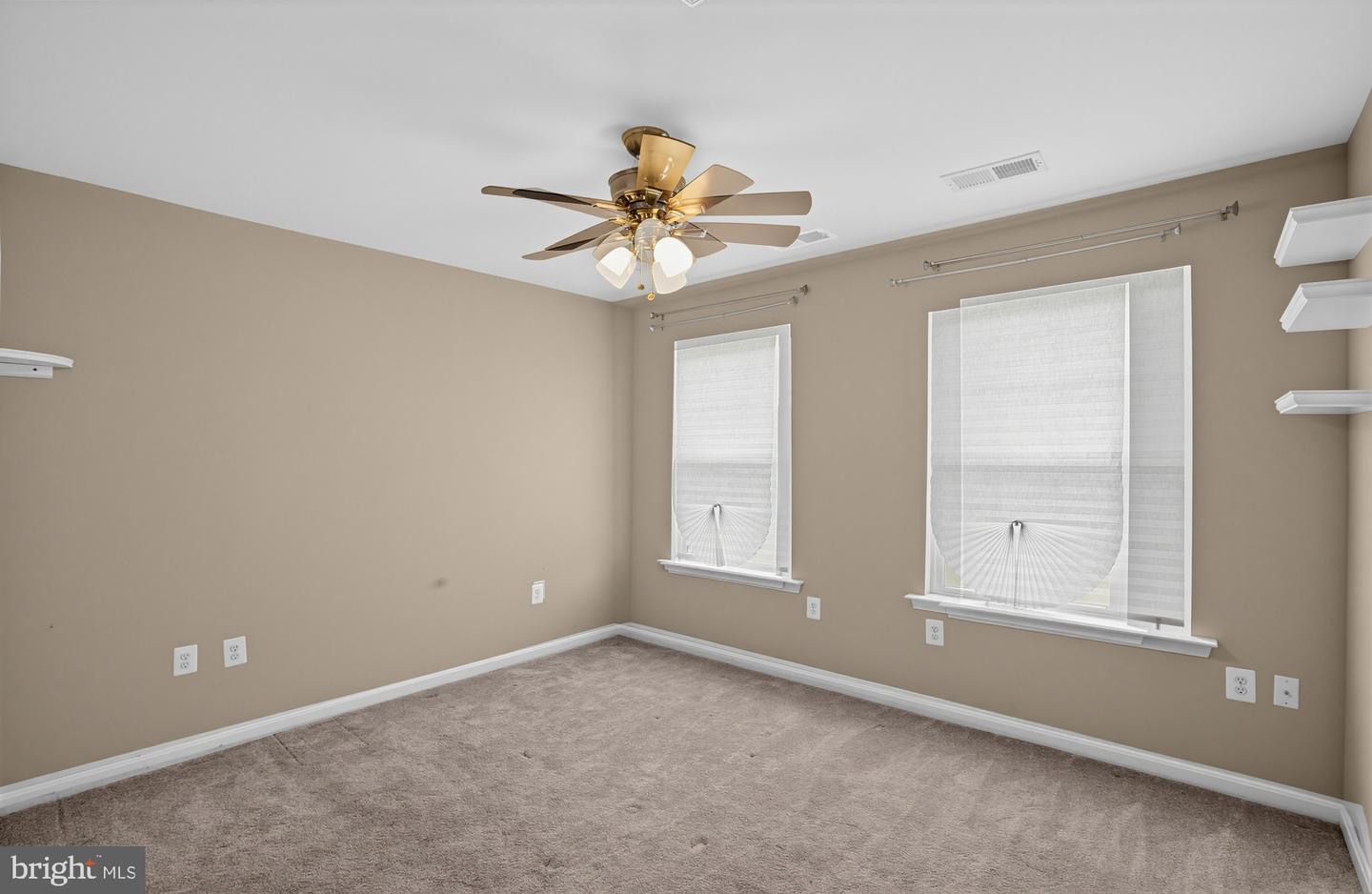 855 Bentley Dr Property Photo 17
