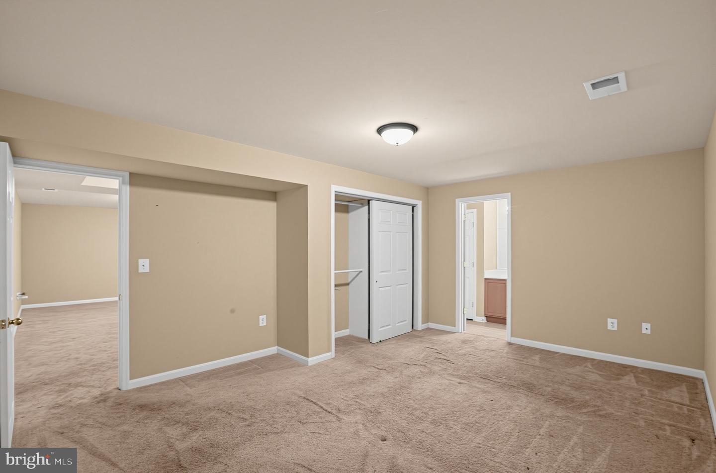 855 Bentley Dr Property Photo 21
