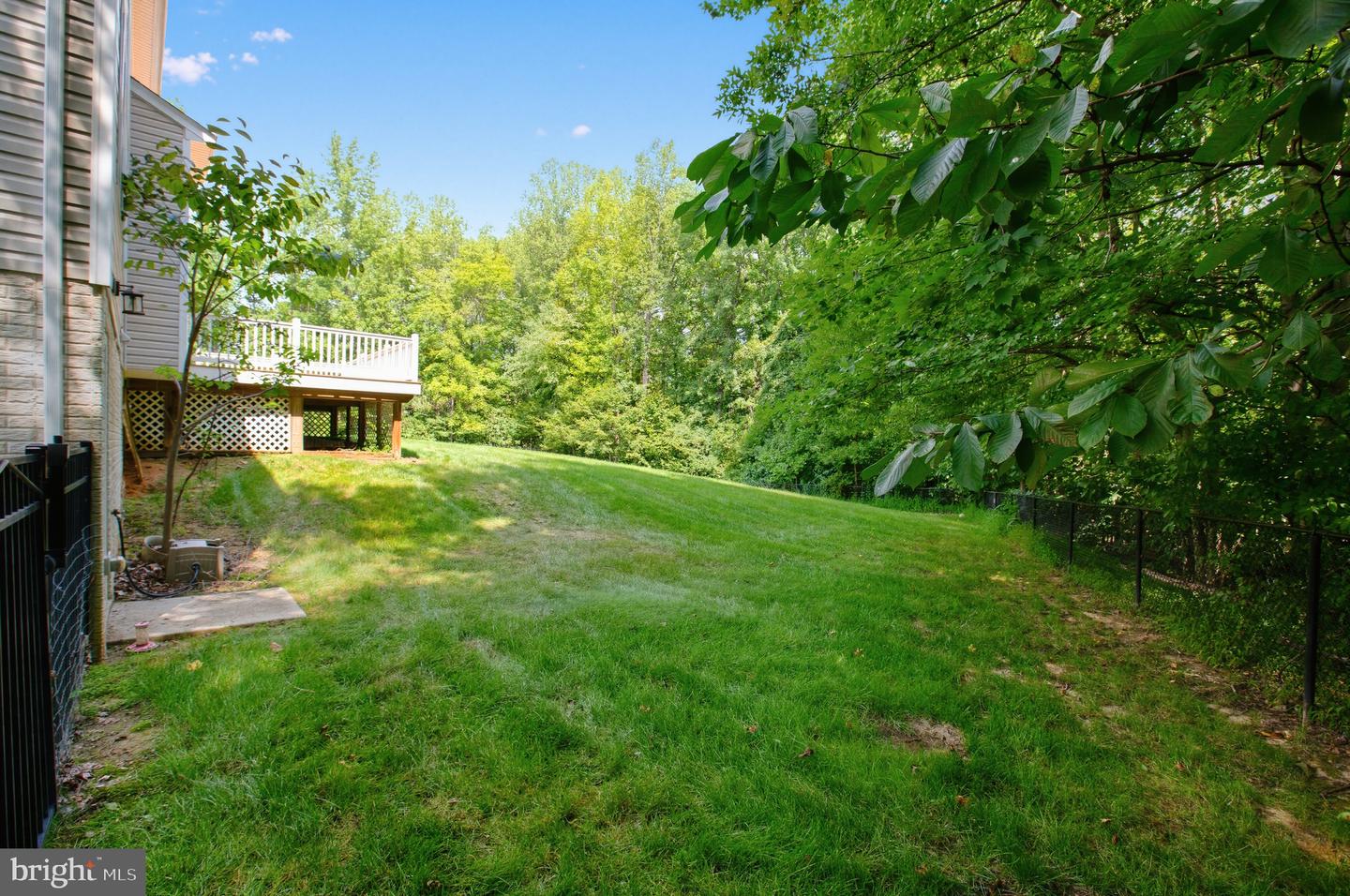 855 Bentley Dr Property Photo 30
