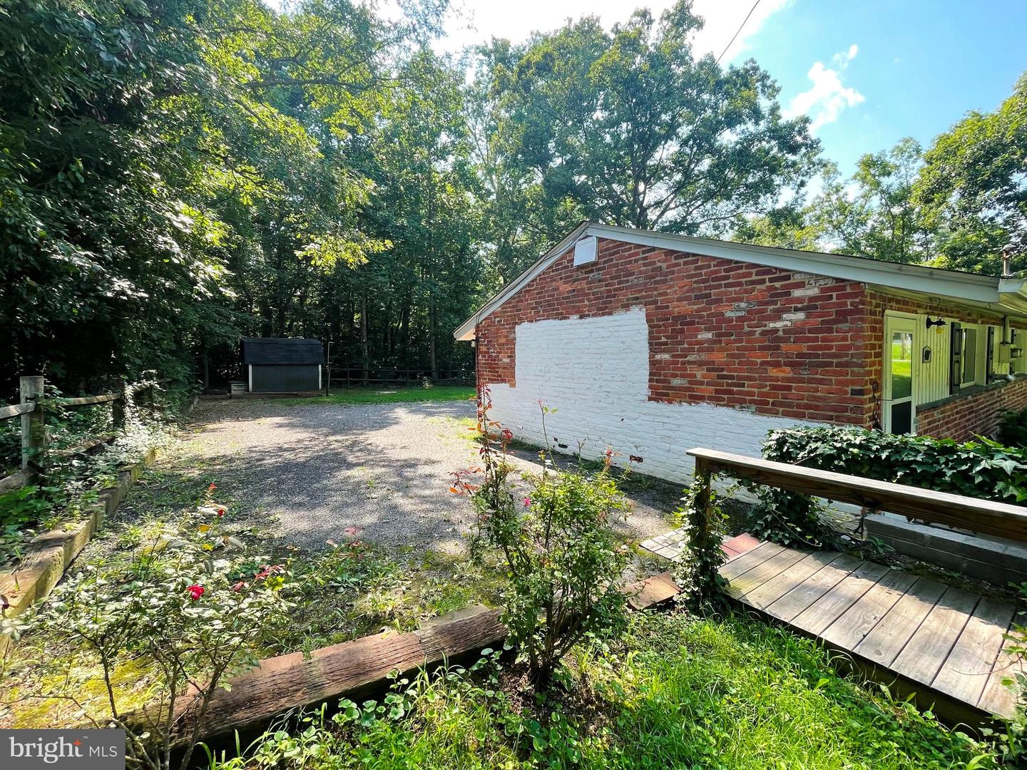 407 Clubhouse Dr Property Photo 13