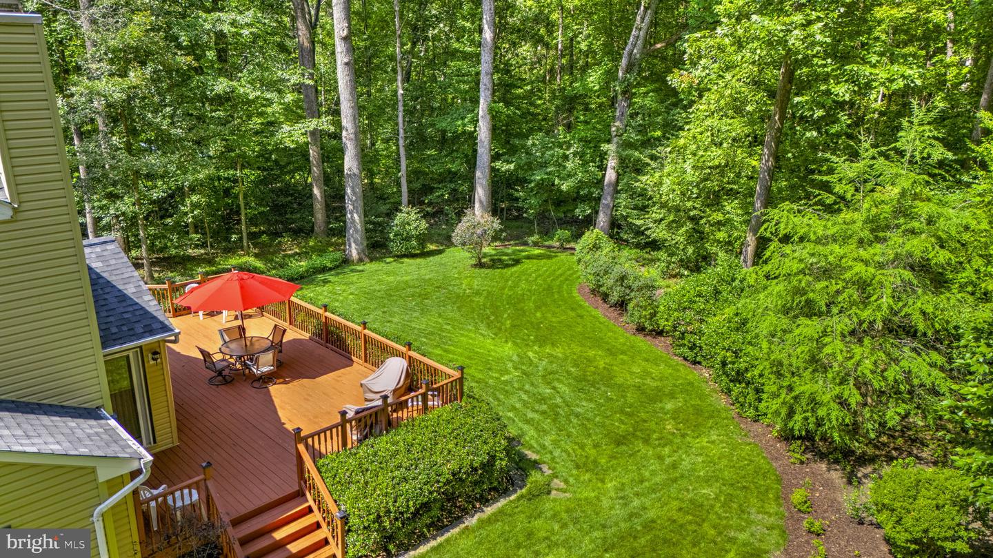 7730 Lake Shore Dr Property Photo 3