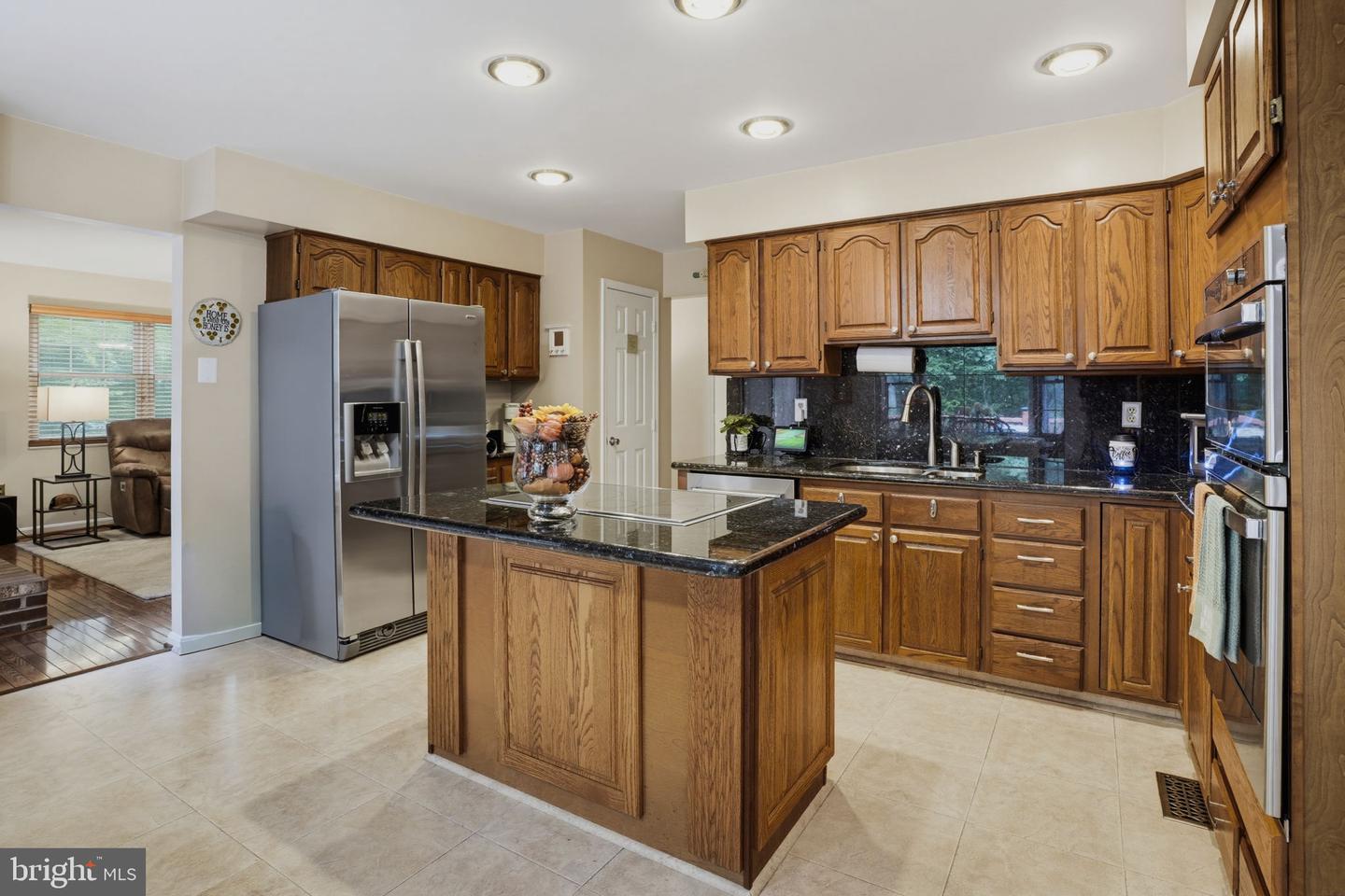 7730 Lake Shore Dr Property Photo 12