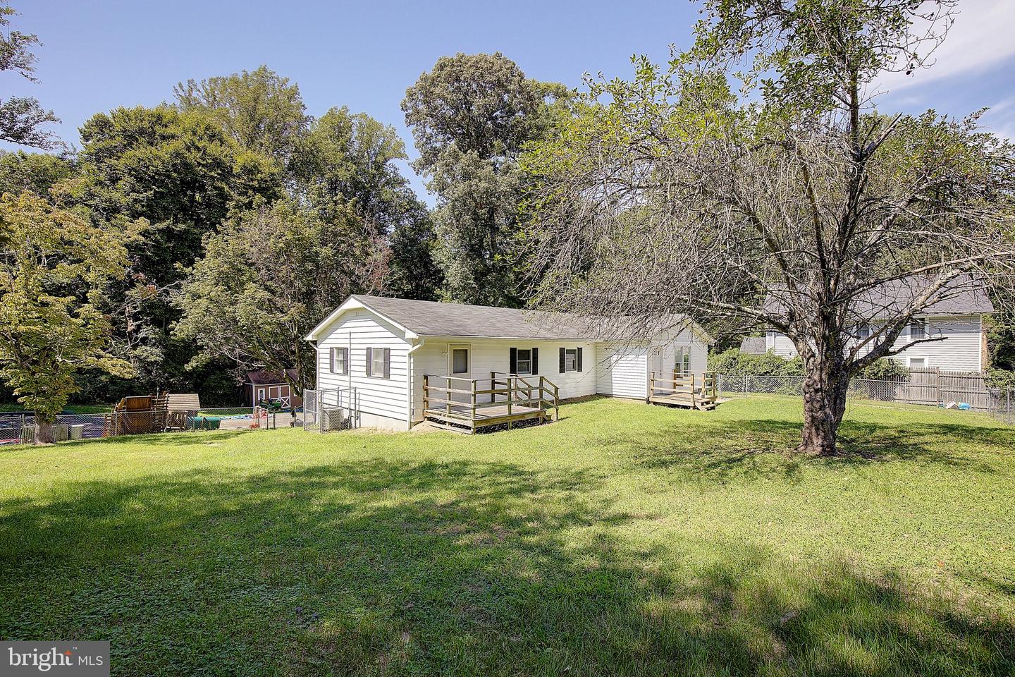 5070 Sheckells Way Property Photo 3