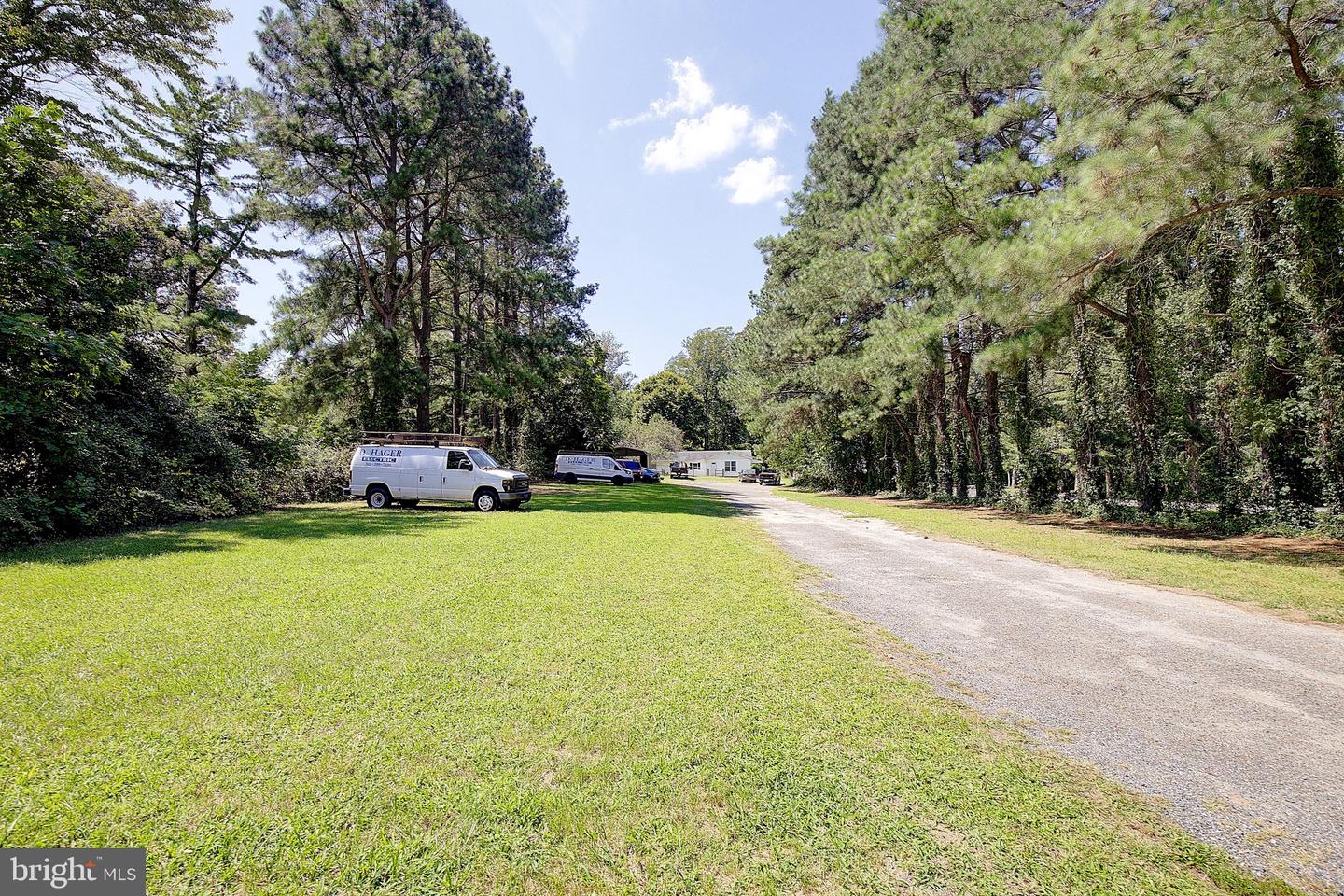 5070 Sheckells Way Property Photo 4