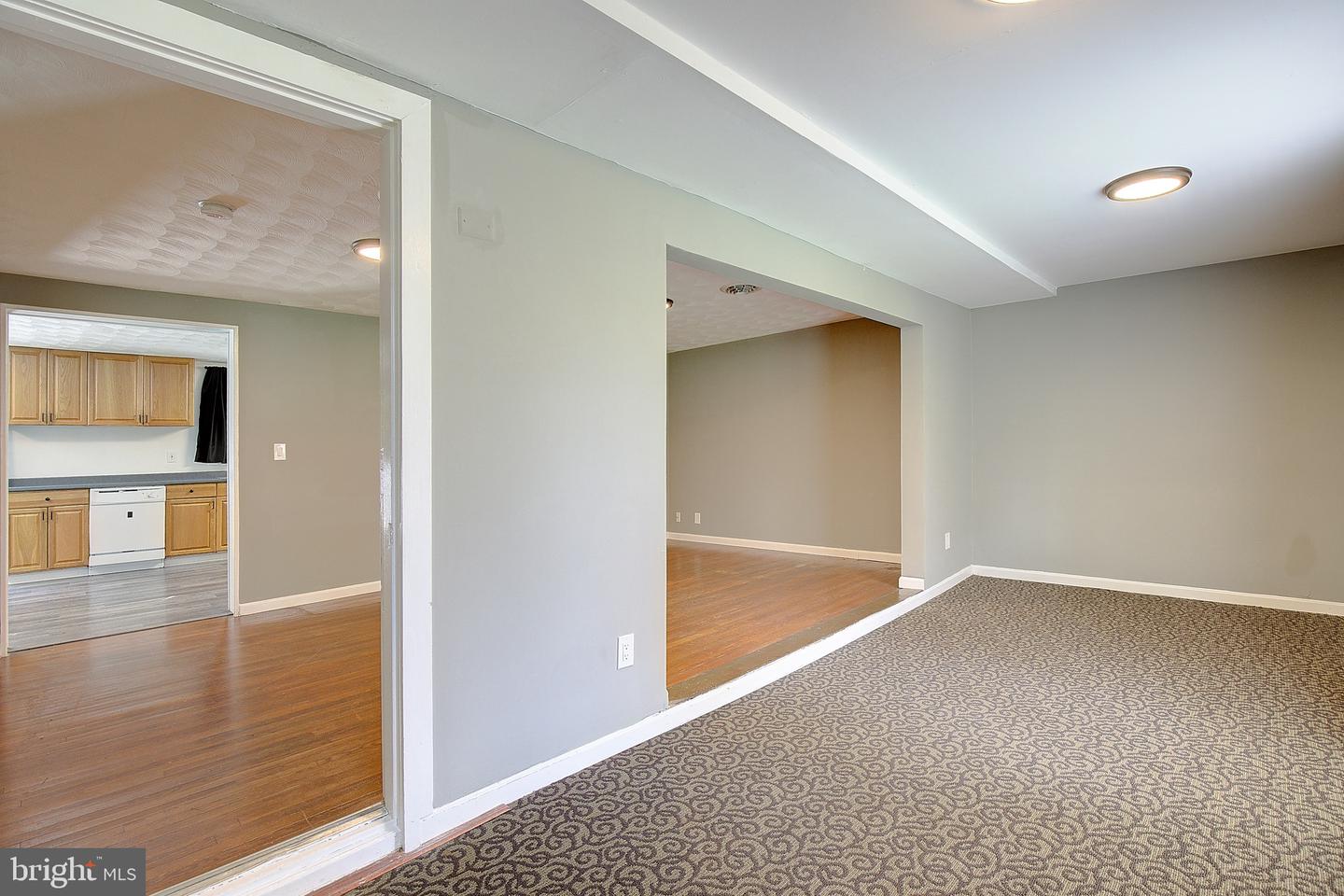 5070 Sheckells Way Property Photo 9