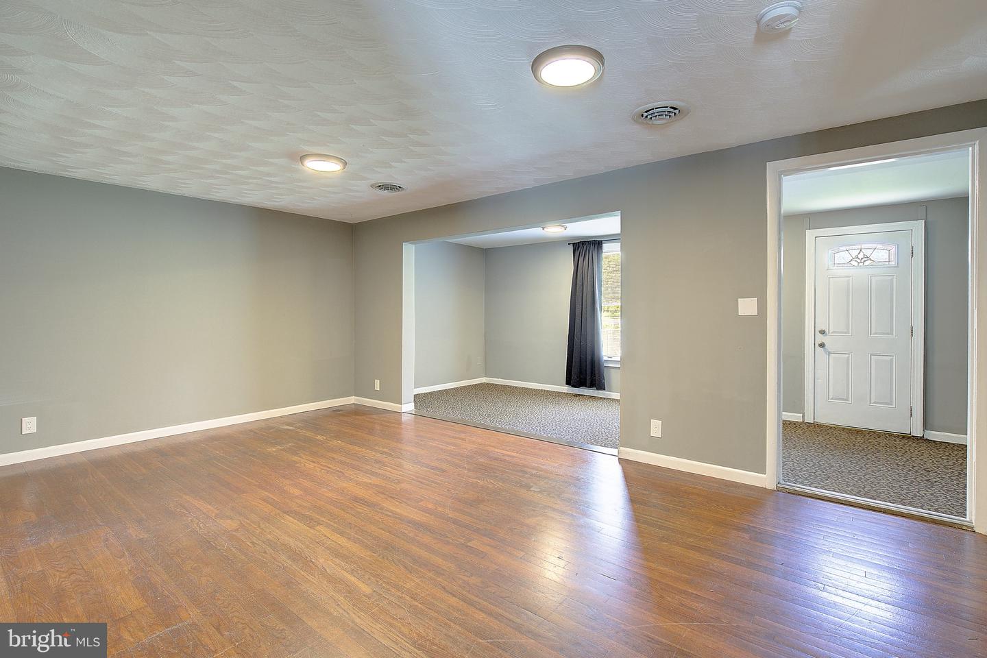 5070 Sheckells Way Property Photo 16