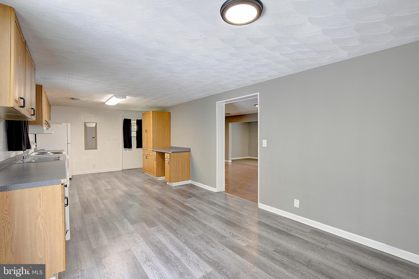 5070 Sheckells Way Property Photo 18