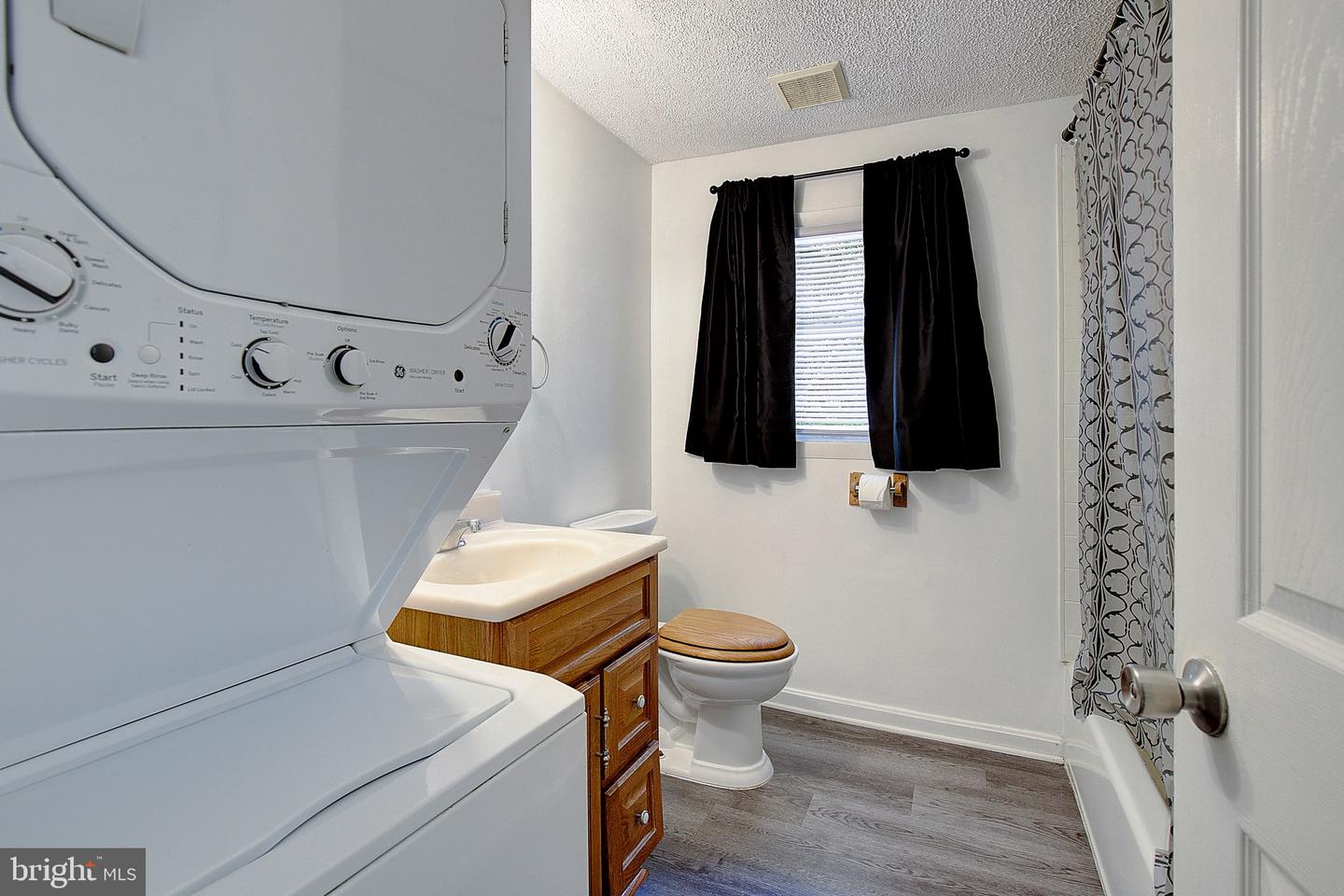 5070 Sheckells Way Property Photo 23