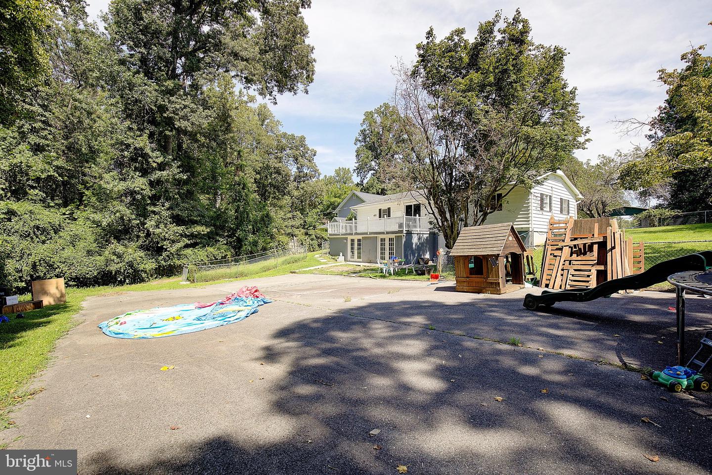 5070 Sheckells Way Property Photo 49