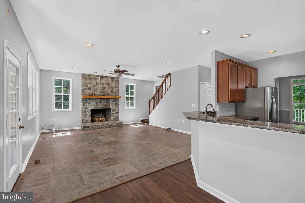 6230 Nicole Dr Property Photo 15