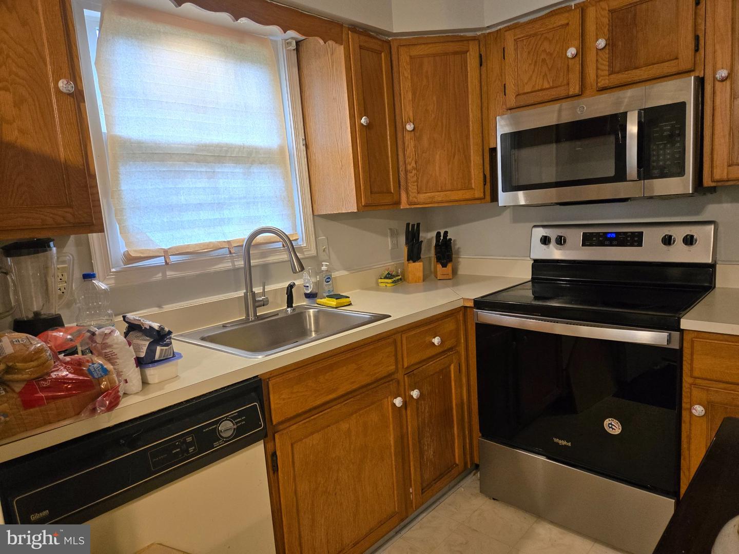 538 Maple Way Property Photo 8