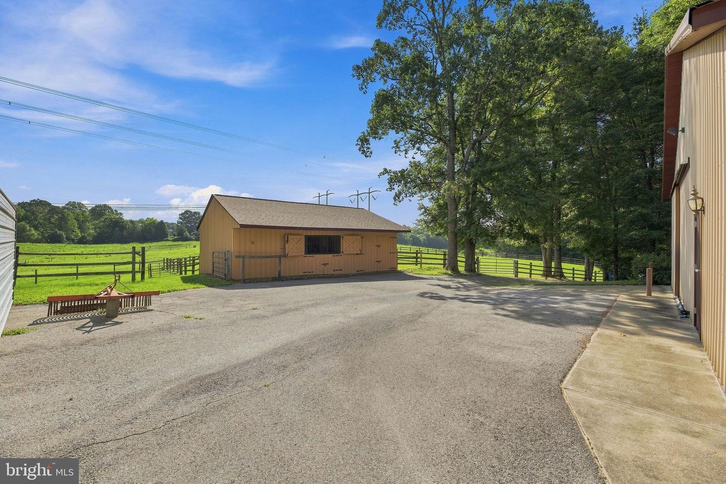 2020 Wash Hance Rd Property Photo 16