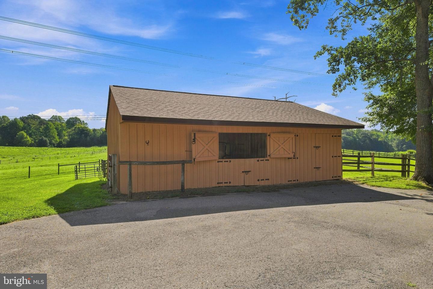 2020 Wash Hance Rd Property Photo 17