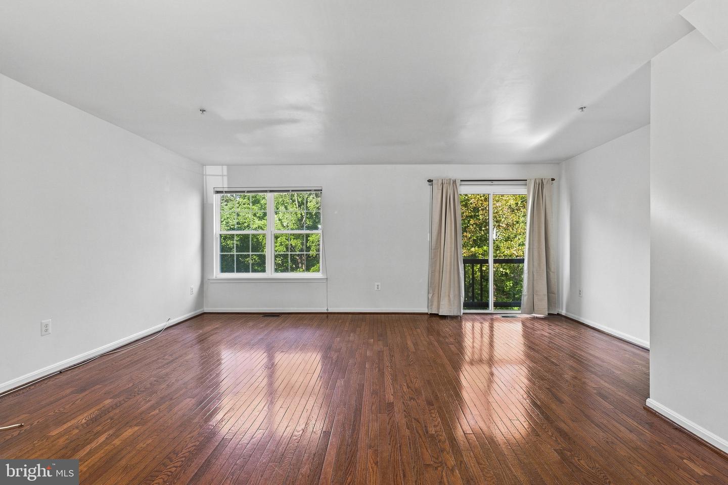 387 Cambridge Pl Property Photo 14