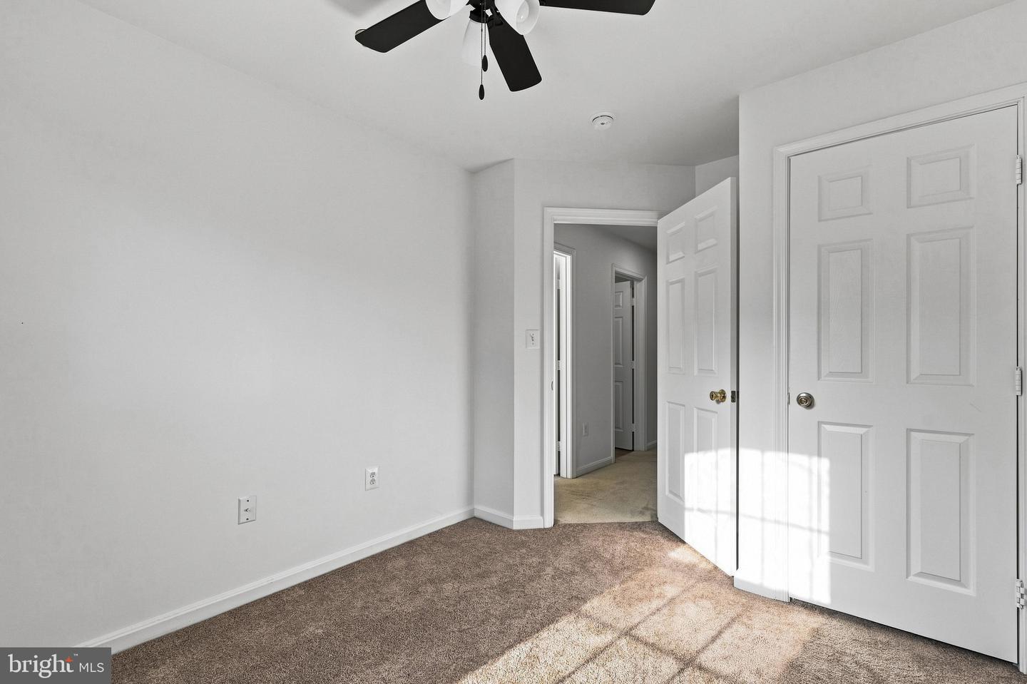 387 Cambridge Pl Property Photo 23