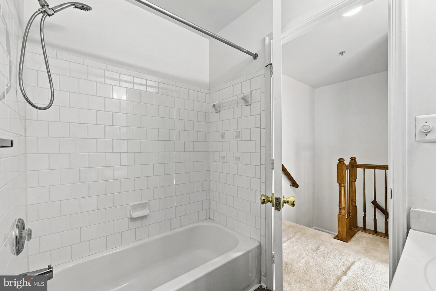 387 Cambridge Pl Property Photo 25