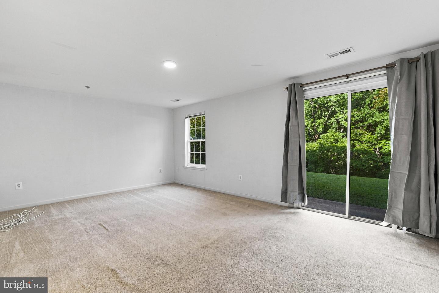 387 Cambridge Pl Property Photo 33
