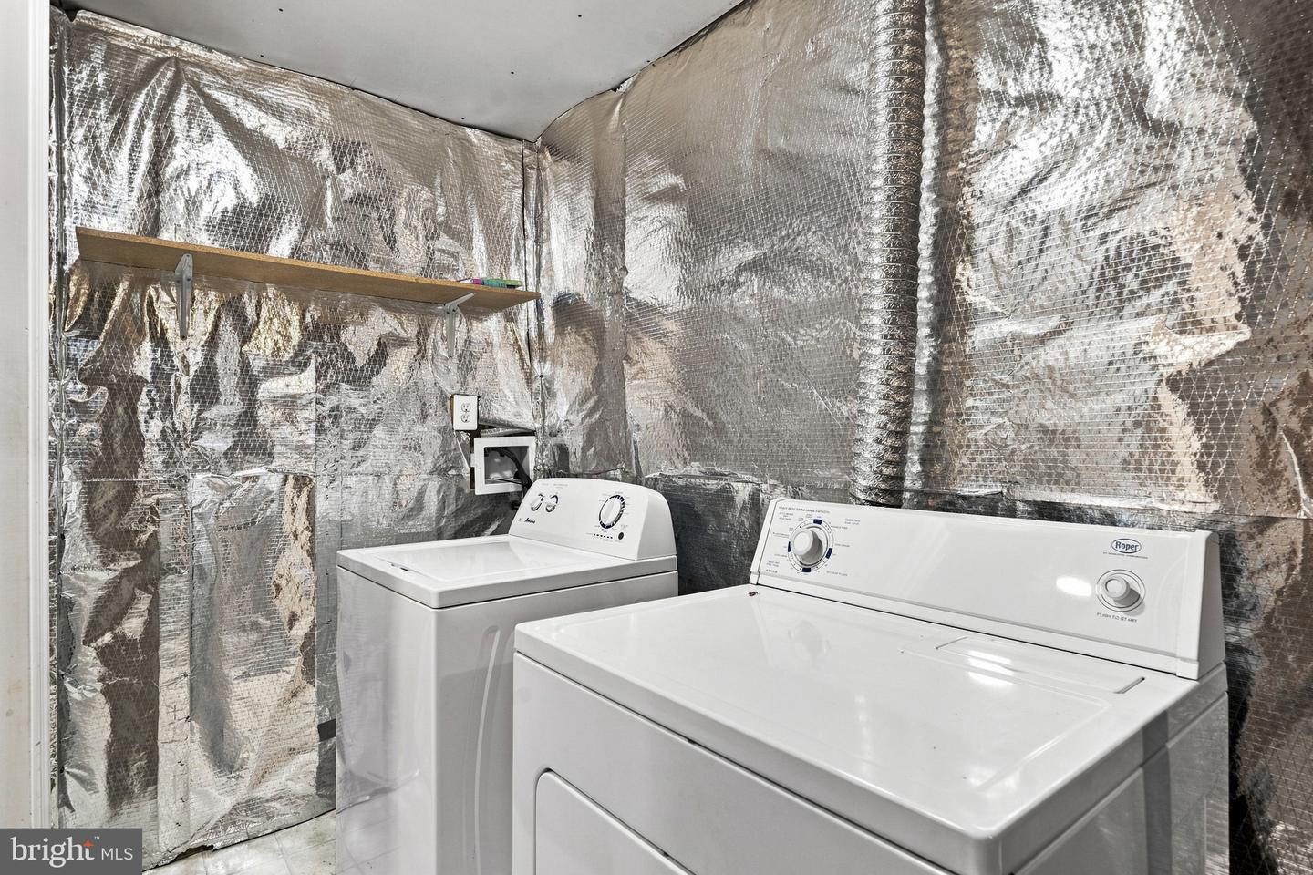 387 Cambridge Pl Property Photo 37
