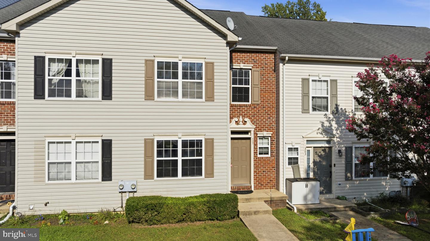 387 Cambridge Pl Property Photo 44