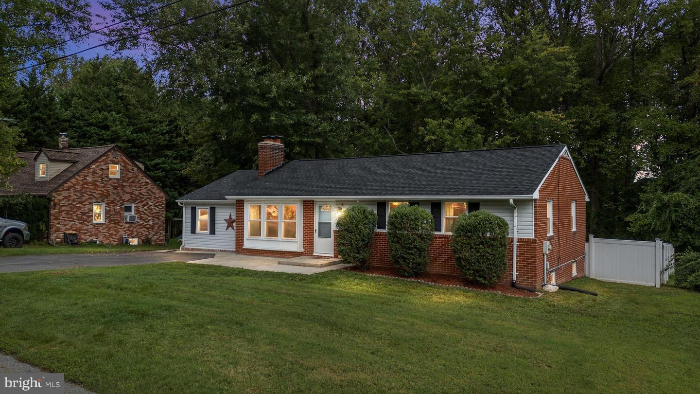 15 Well St Property Photo 4