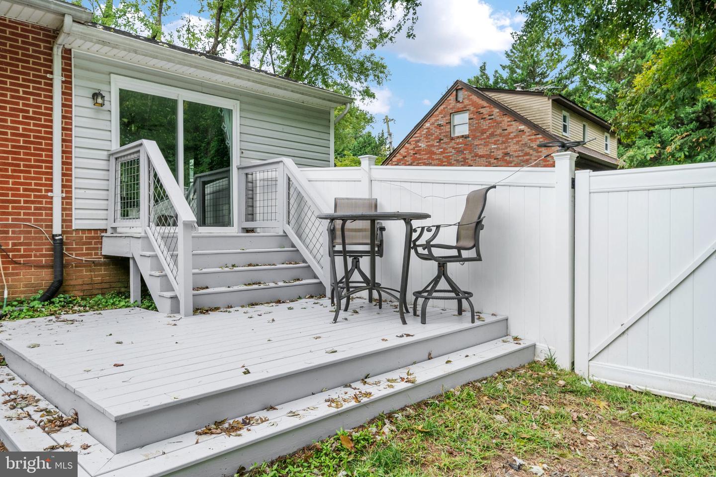 15 Well St Property Photo 15