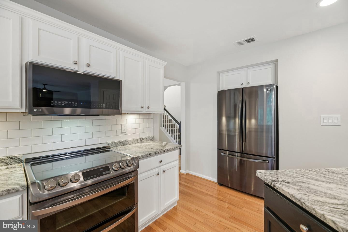 2425 Harrison Ct Property Photo 8