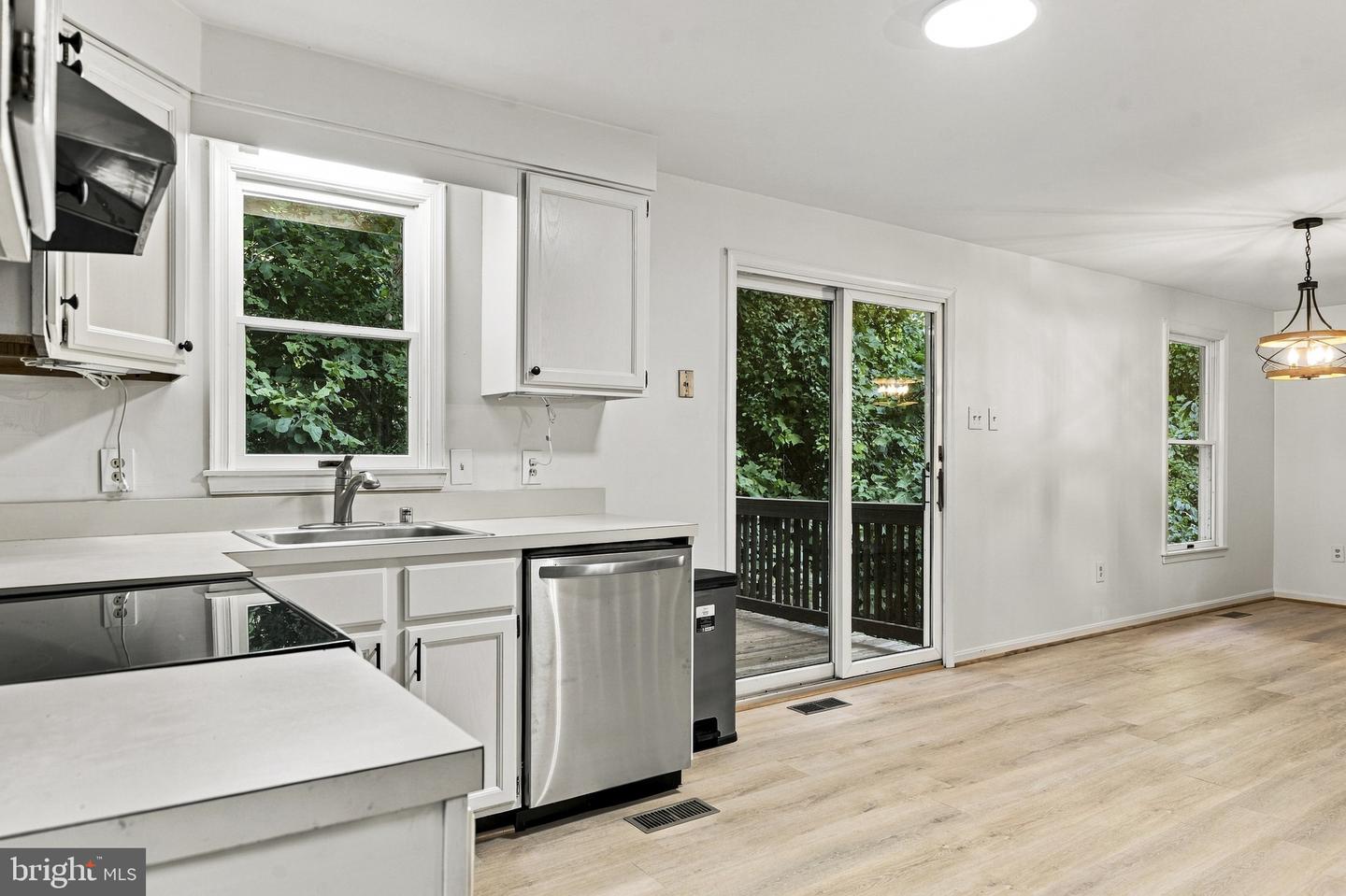 4310 Dares Beach Rd Property Photo 16