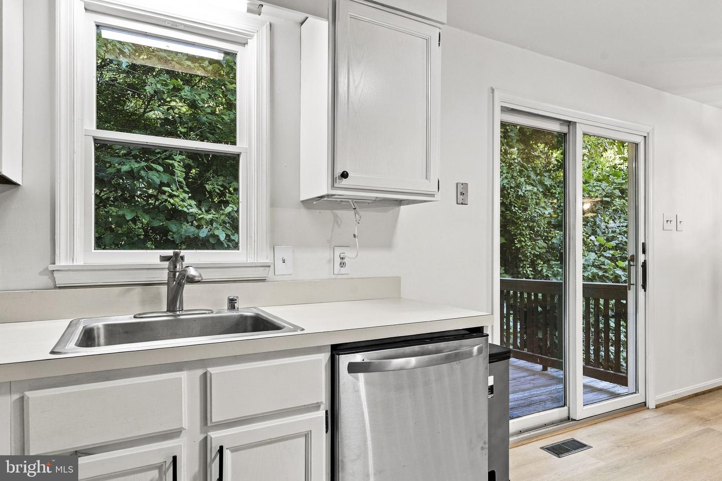 4310 Dares Beach Rd Property Photo 20