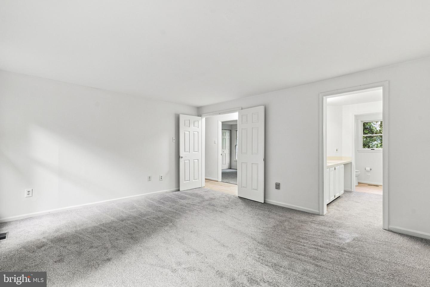 4310 Dares Beach Rd Property Photo 27