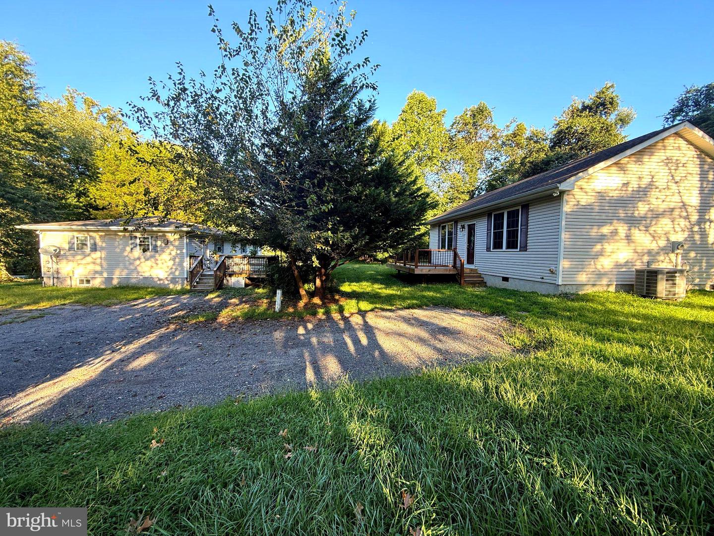 810 812 W Mount Harmony Rd Property Photo 2