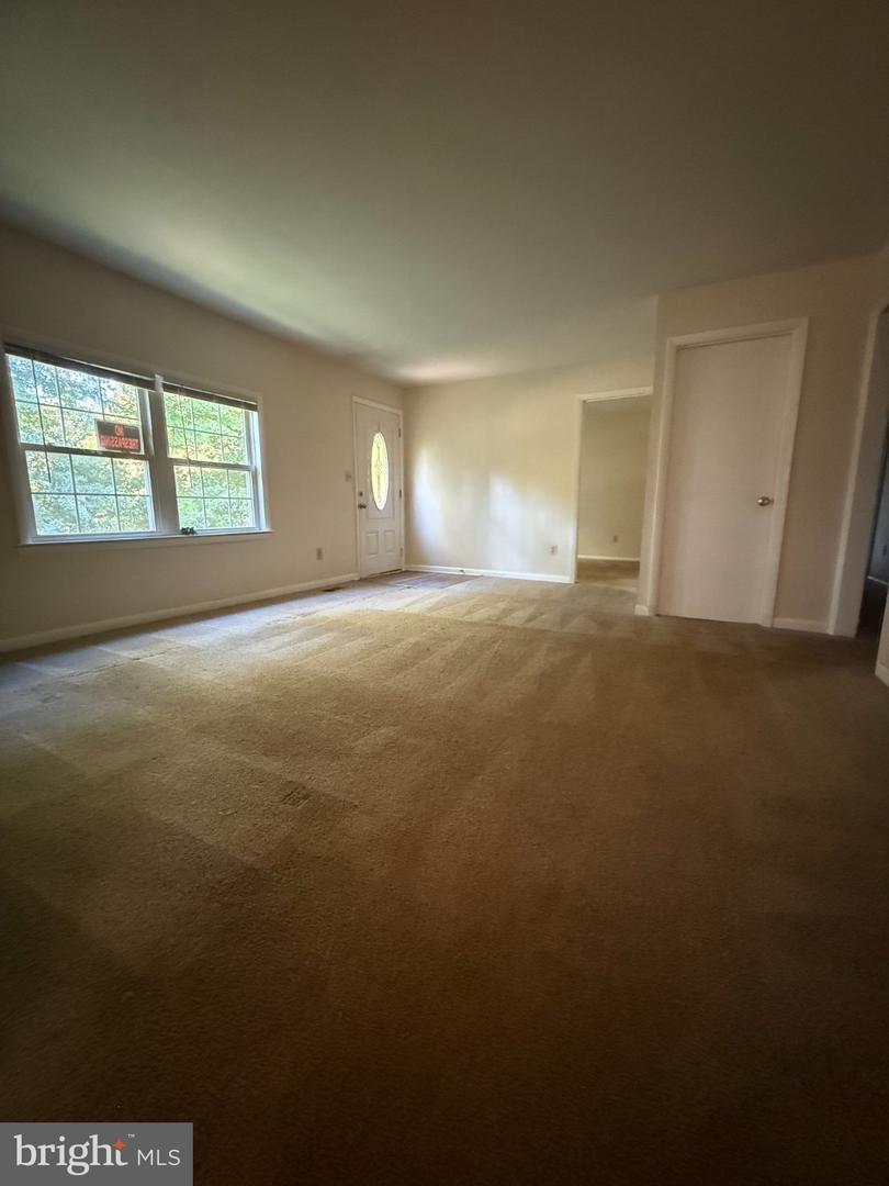 810 812 W Mount Harmony Rd Property Photo 12