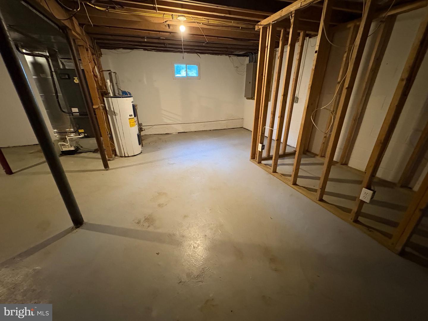 810 812 W Mount Harmony Rd Property Photo 17