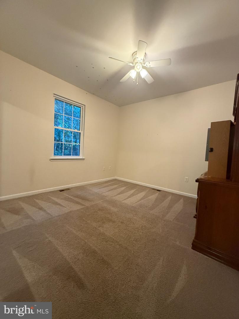 810 812 W Mount Harmony Rd Property Photo 28