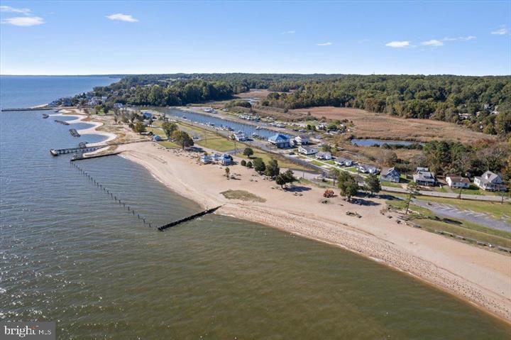 5230 Breezy Point Rd #203 Property Photo 1
