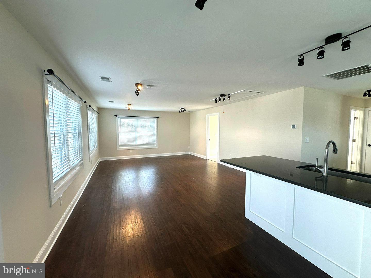 5230 Breezy Point Rd #203 Property Photo 8