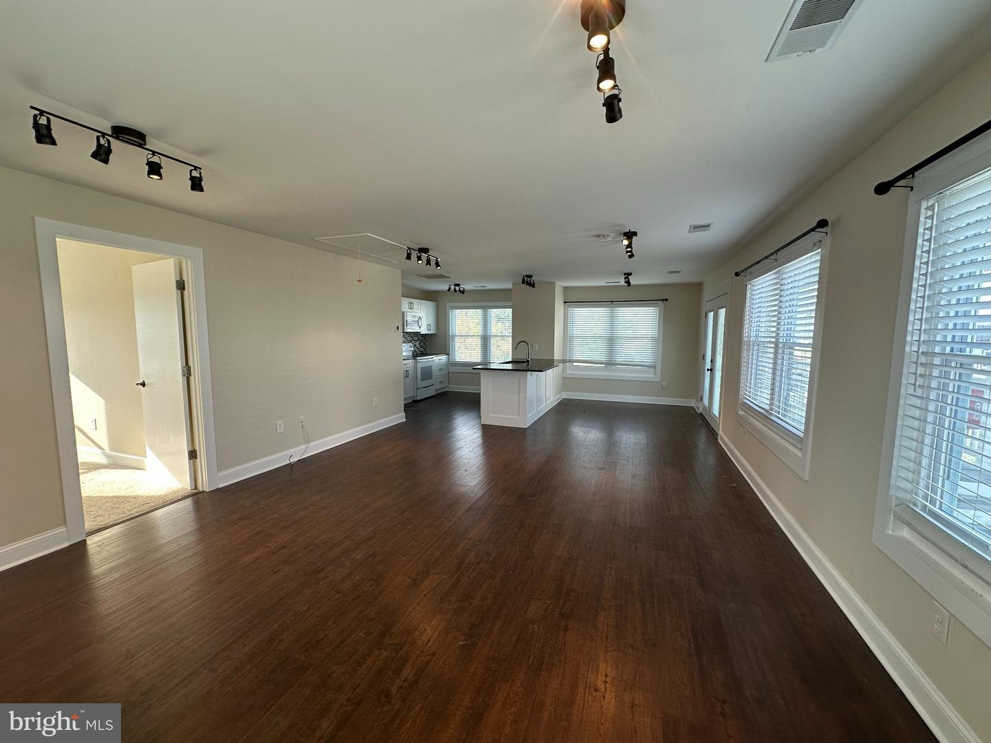 5230 Breezy Point Rd #203 Property Photo 9