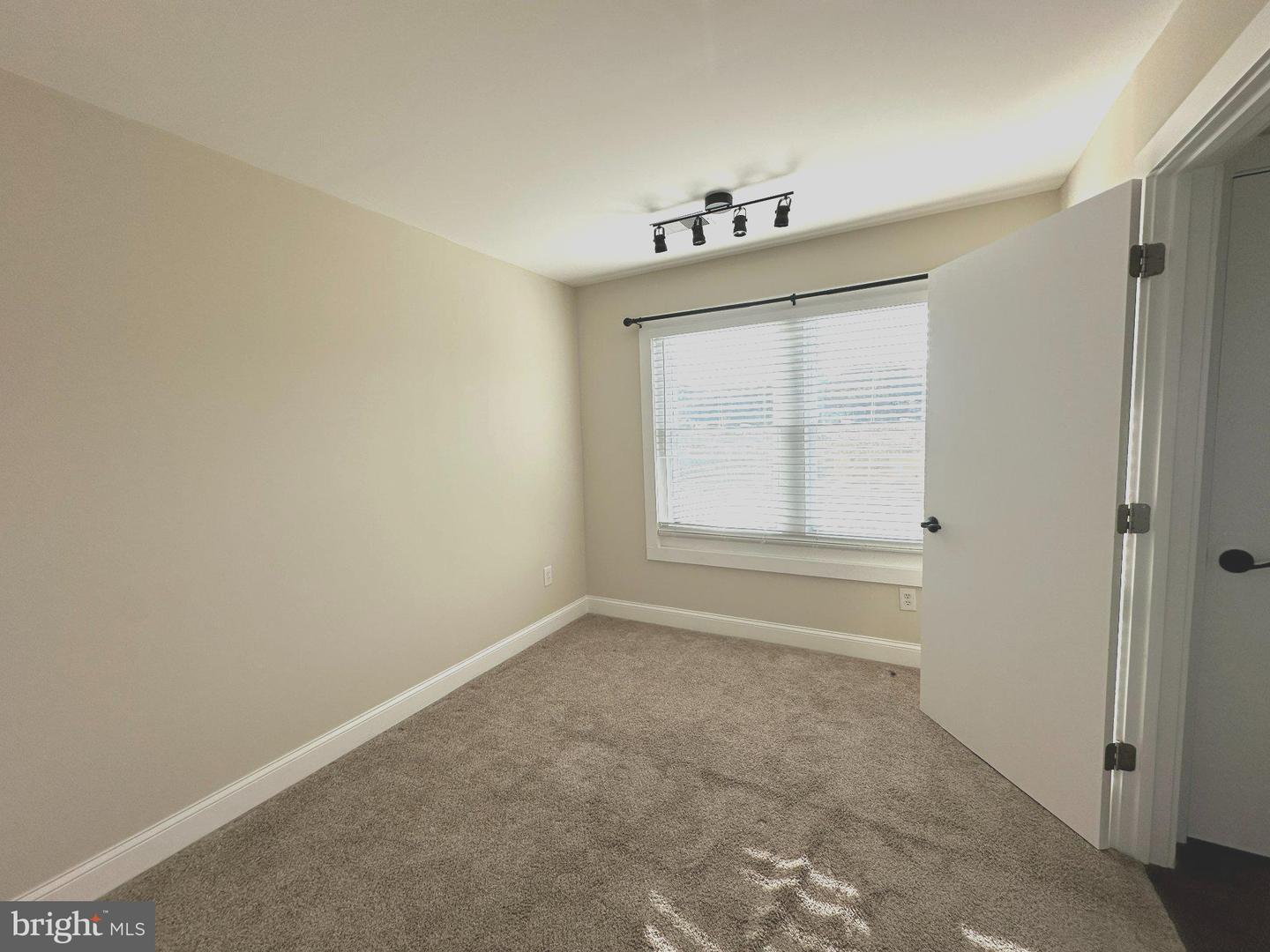 5230 Breezy Point Rd #203 Property Photo 11