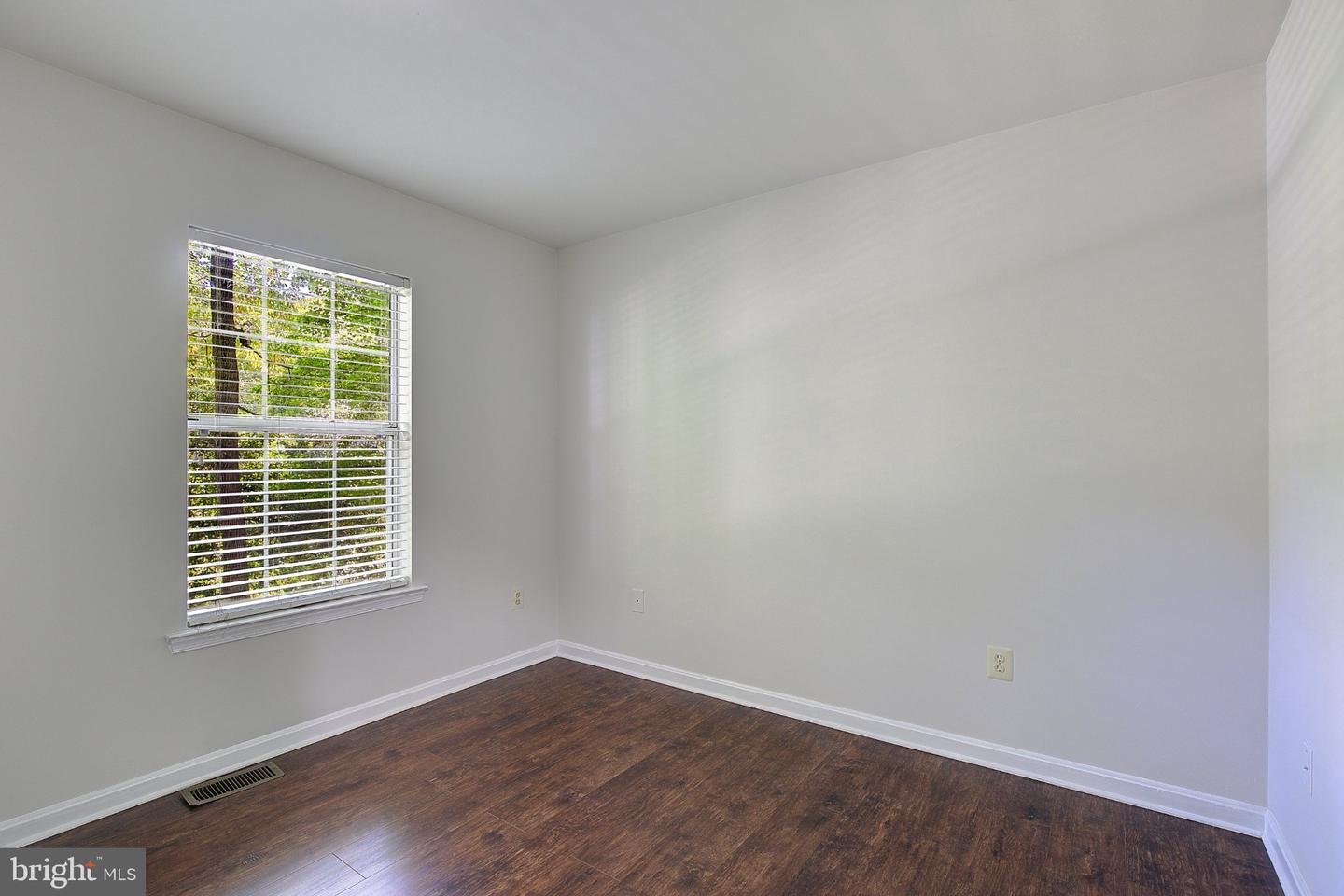 949 San Joaquin Ln Property Photo 21