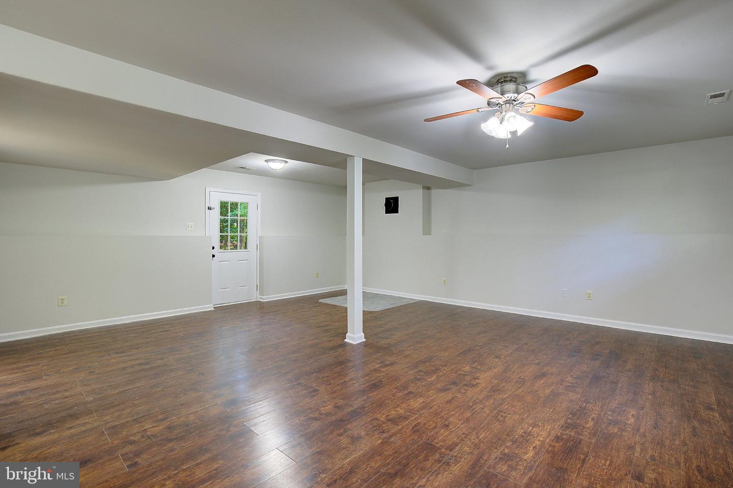 949 San Joaquin Ln Property Photo 26