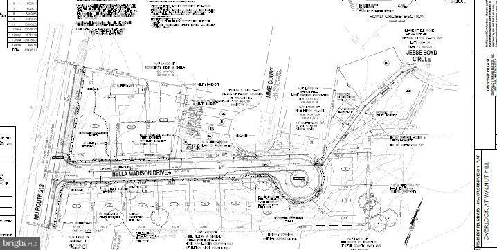 916 Bridge St Property Photo 2