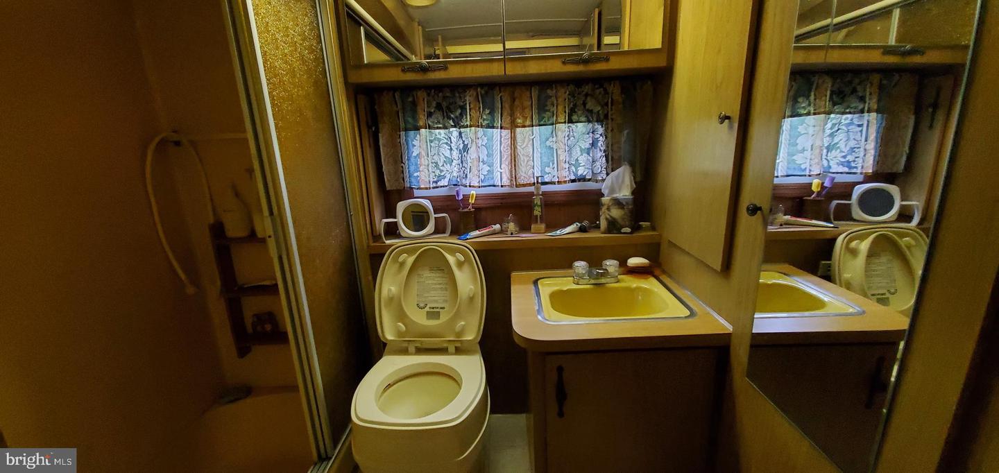 74 Property Photo 10