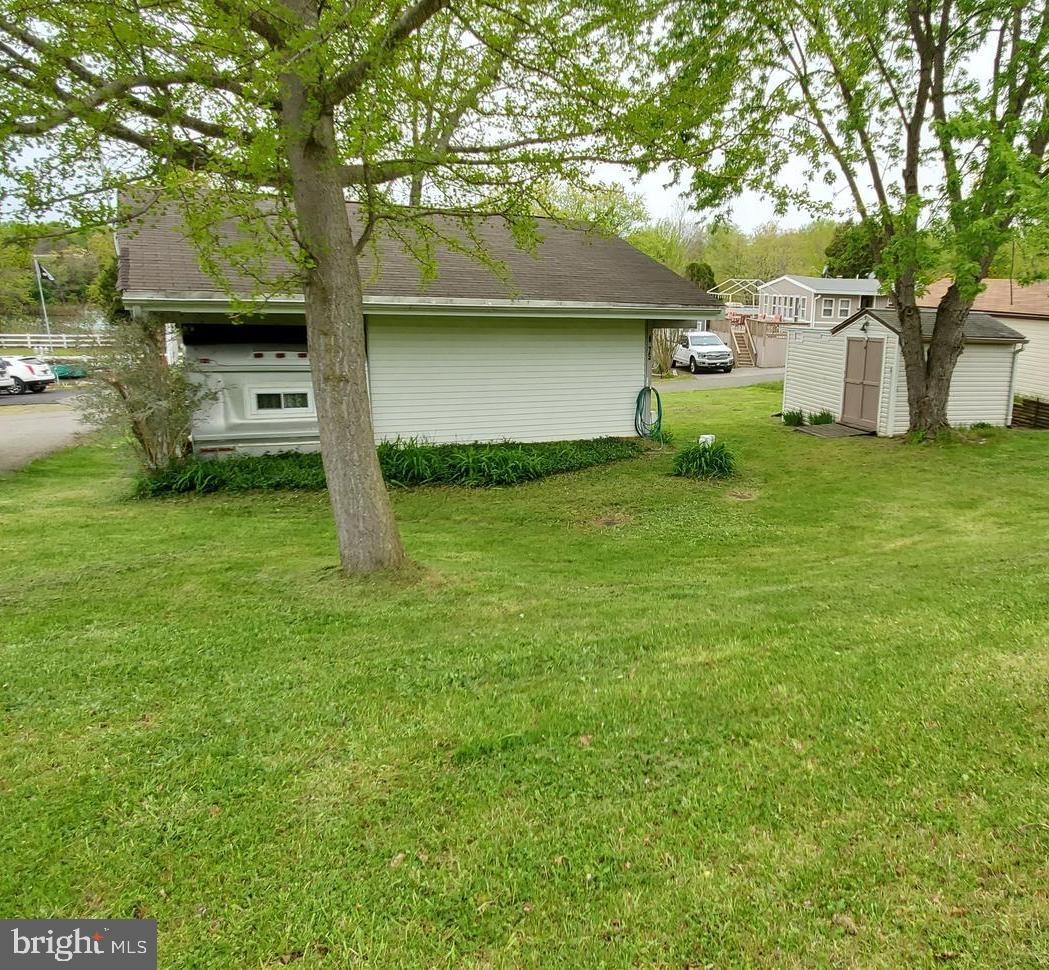 74 Property Photo 16