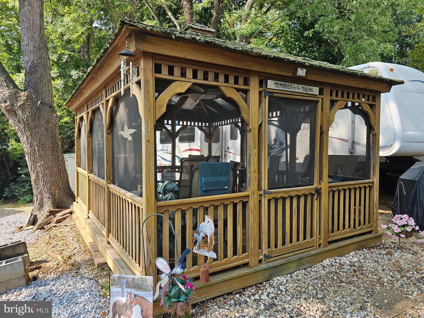 227 Property Photo 13
