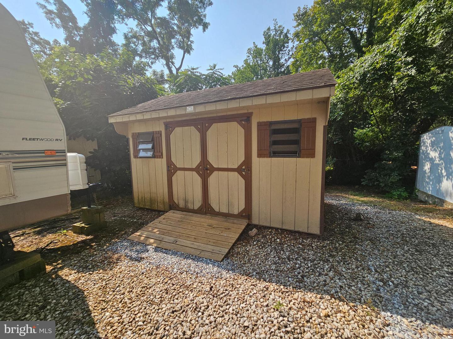 227 Property Photo 15