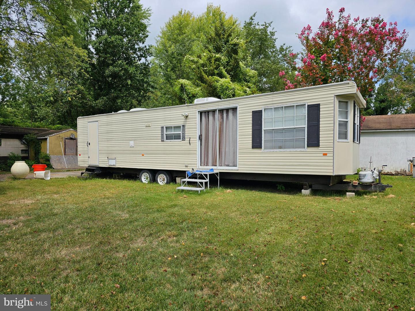326 Property Photo 1