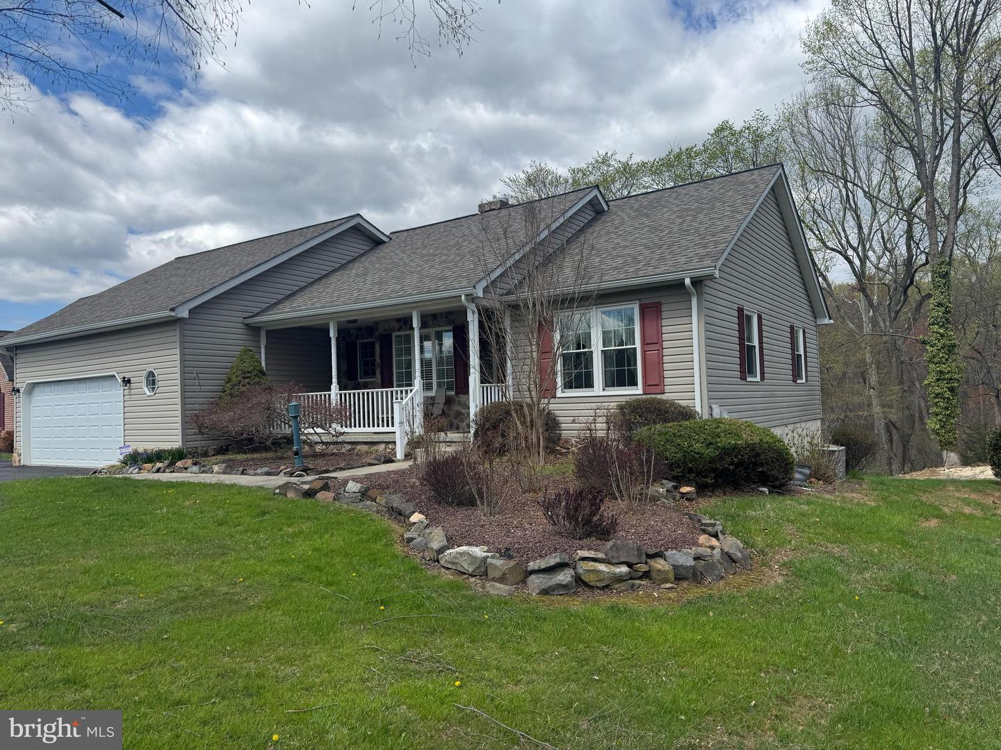 15 Foxfire Dr Property Photo