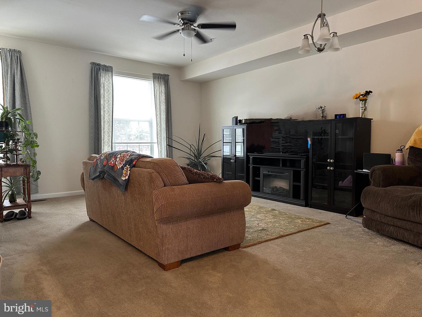 450 Claiborne Rd Property Photo