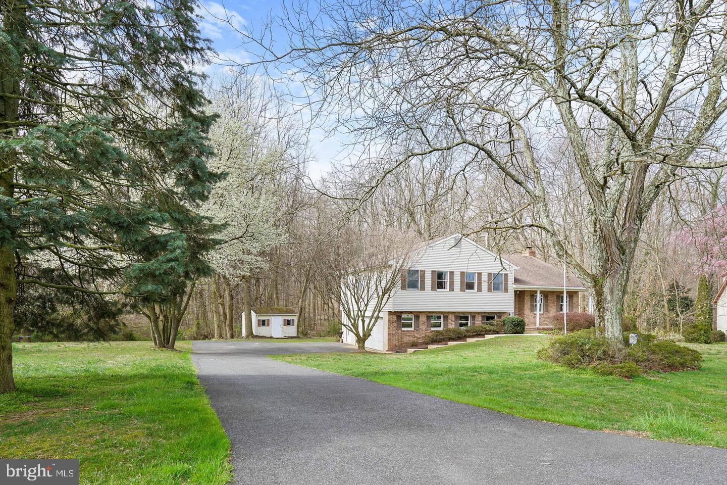 148 Nantucket Dr Property Photo